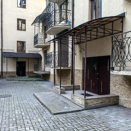 Apartamenty On Kryvonosa إلفيف المظهر الخارجي الصورة